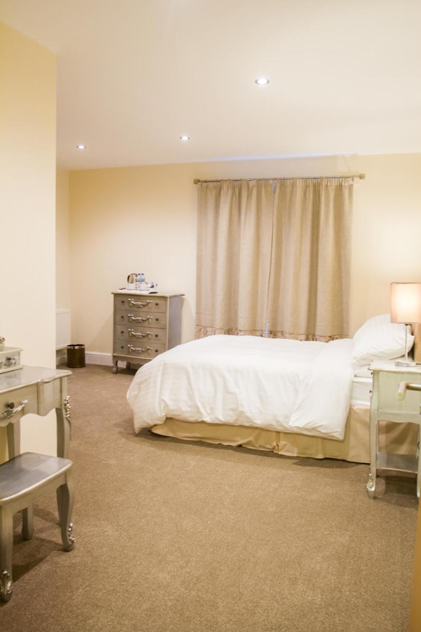 Fair Oak House Exeter Airport Hotel Clyst Saint Mary ภายนอก รูปภาพ